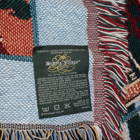 Dickens Village Tapestry blanket Christmas - Picture 6 of 7